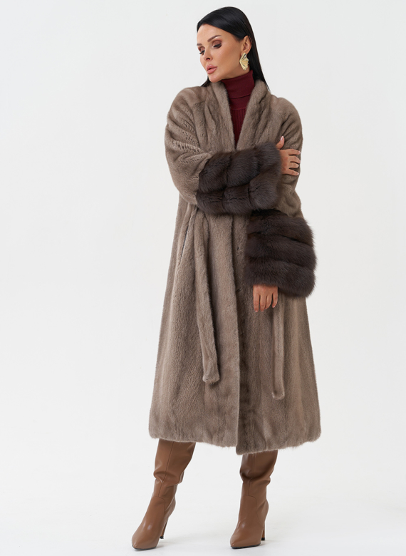 Шуба из меха скандинавской норки