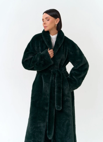 Удлиненная женская дубленка из эко меха
