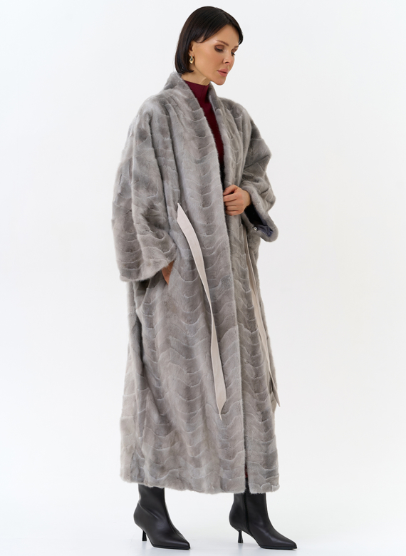 Шуба из меха норки с поясом