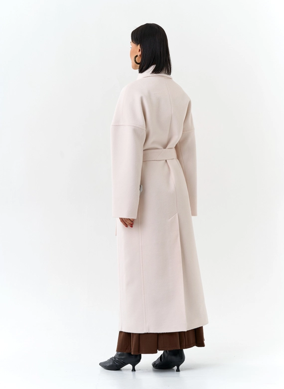 Женское пальто с воротником шаль