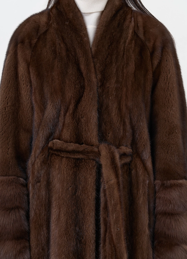 Шуба из скандинавской норки с куницей модель № 29258 в рассрочку