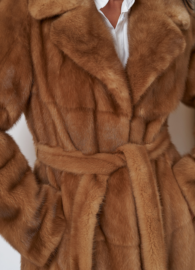 Женская длинная шуба из меха норки модель № 30686 универмаг малина