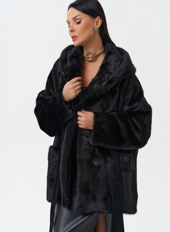 Женская норковая шуба с капюшоном 