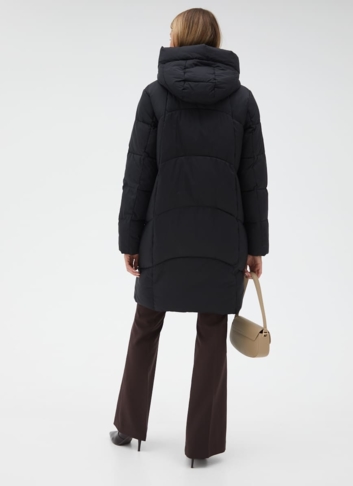 Женский пуховик с капюшоном