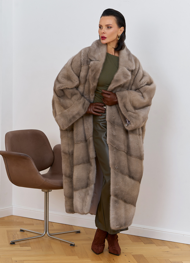 Норковая шуба оверсайз с английским воротником модель № 27665 в рассрочку