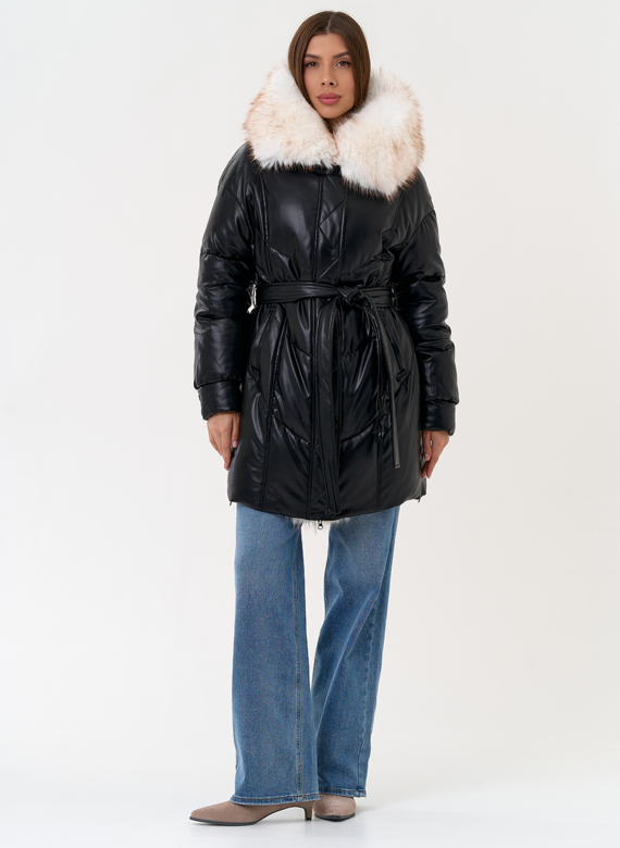 Женский пуховик из эко кожи с отделкой из эко меха
