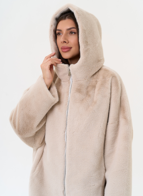 Женская шуба из экомеха с капюшоном